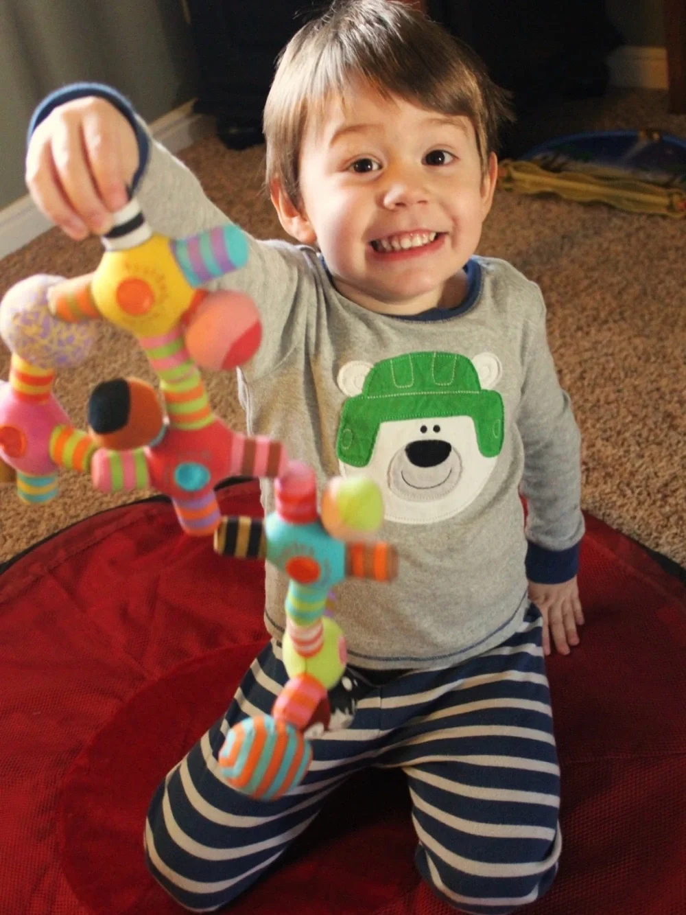 Kushies Zolo Magnetic Circus Acrobats Sensory Play 8pc Toy Stacking Dolls  +Bag